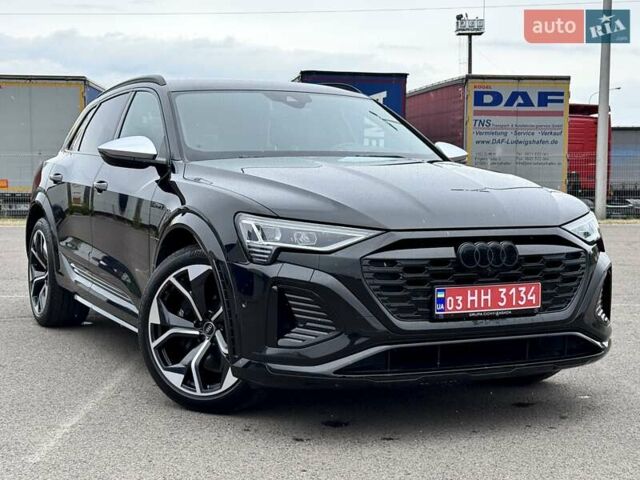 Черный Ауди SQ8 e-tron, объемом двигателя 0 л и пробегом 28 тыс. км за 68000 $, фото 3 на Automoto.ua
