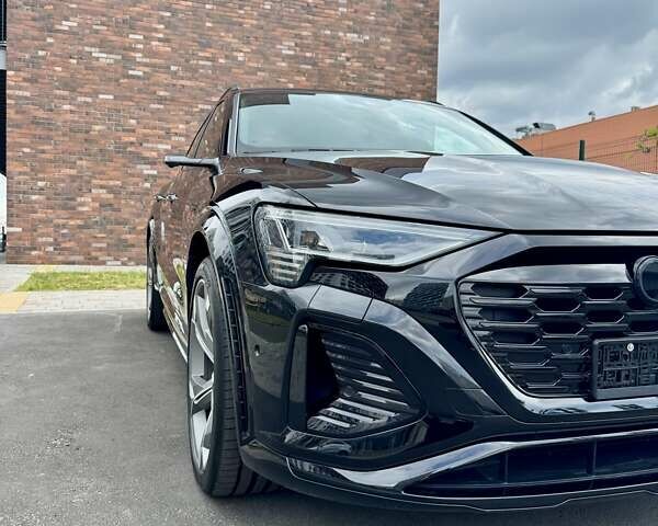 Черный Ауди SQ8 e-tron, объемом двигателя 0 л и пробегом 18 тыс. км за 73500 $, фото 50 на Automoto.ua