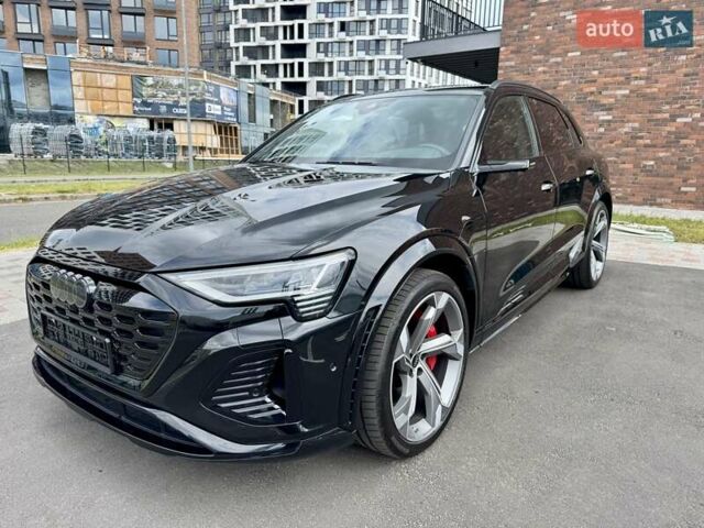 Черный Ауди SQ8 e-tron, объемом двигателя 0 л и пробегом 18 тыс. км за 73500 $, фото 2 на Automoto.ua