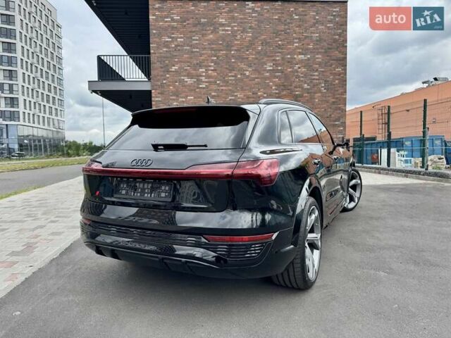 Черный Ауди SQ8 e-tron, объемом двигателя 0 л и пробегом 18 тыс. км за 73500 $, фото 10 на Automoto.ua