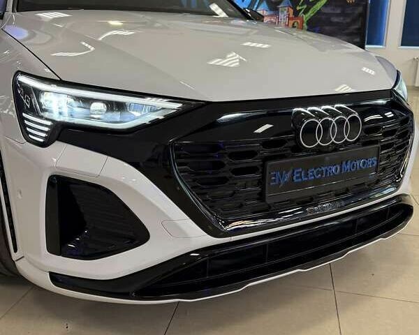Ауді SQ8 e-tron, об'ємом двигуна 0 л та пробігом 9 тис. км за 72999 $, фото 11 на Automoto.ua