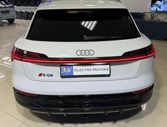 Ауді SQ8 e-tron, об'ємом двигуна 0 л та пробігом 9 тис. км за 72999 $, фото 27 на Automoto.ua