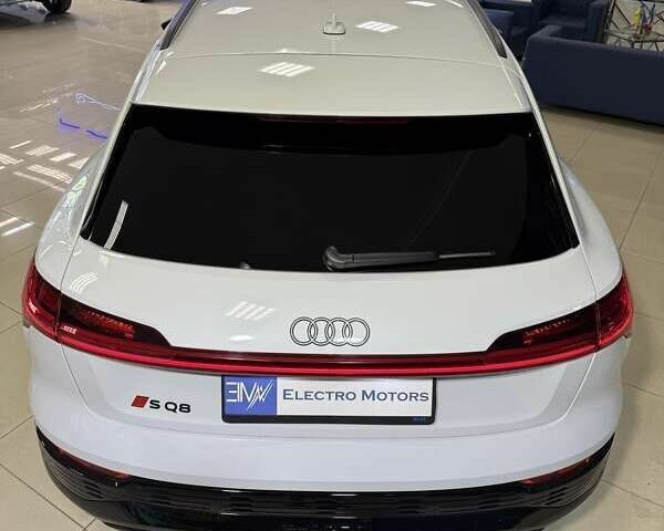 Ауді SQ8 e-tron, об'ємом двигуна 0 л та пробігом 9 тис. км за 72999 $, фото 26 на Automoto.ua