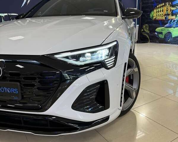 Ауді SQ8 e-tron, об'ємом двигуна 0 л та пробігом 9 тис. км за 72999 $, фото 13 на Automoto.ua