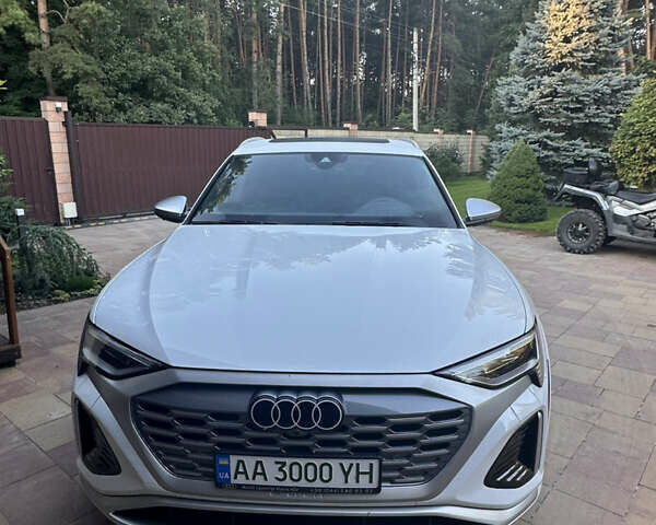 Белый Ауди SQ8 Sportback e-tron, объемом двигателя 0 л и пробегом 60 тыс. км за 83500 $, фото 2 на Automoto.ua