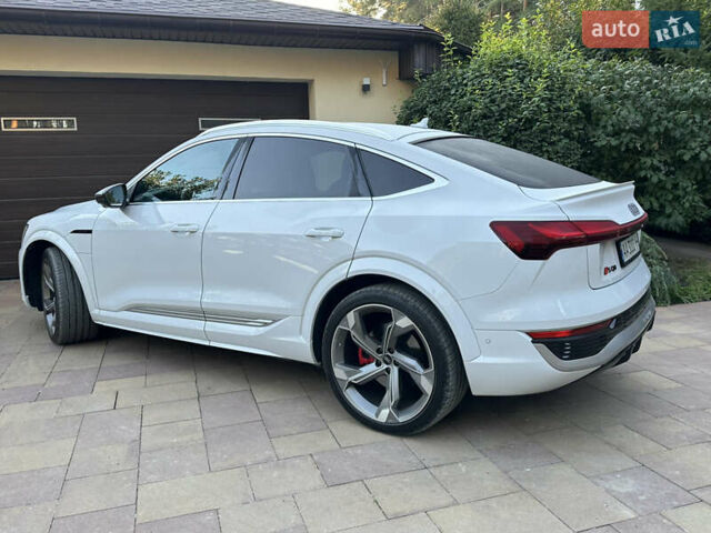 Белый Ауди SQ8 Sportback e-tron, объемом двигателя 0 л и пробегом 60 тыс. км за 83500 $, фото 4 на Automoto.ua