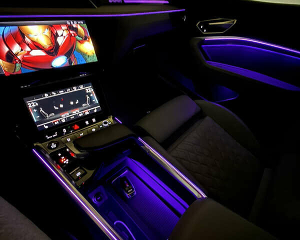 Белый Ауди SQ8 Sportback e-tron, объемом двигателя 0 л и пробегом 60 тыс. км за 83500 $, фото 27 на Automoto.ua