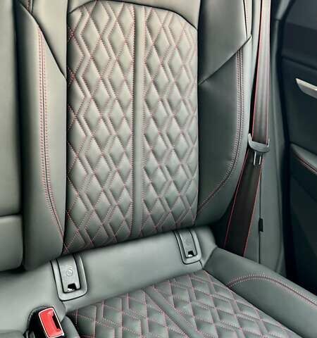 Ауди SQ8 Sportback e-tron, объемом двигателя 0 л и пробегом 15 тыс. км за 77000 $, фото 36 на Automoto.ua