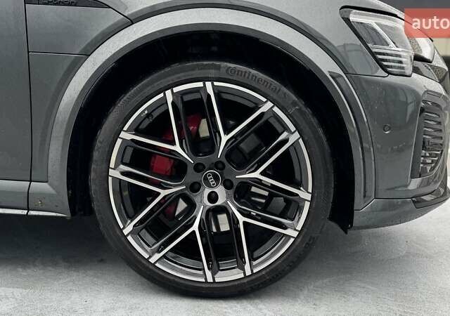 Ауди SQ8 Sportback e-tron, объемом двигателя 0 л и пробегом 15 тыс. км за 77000 $, фото 54 на Automoto.ua