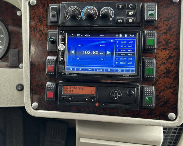 Белый Автосан Gemini, объемом двигателя 4 л и пробегом 803 тыс. км за 19000 $, фото 14 на Automoto.ua