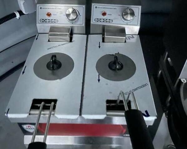 Серый Автобан ПП, объемом двигателя 0 л и пробегом 3 тыс. км за 12000 $, фото 6 на Automoto.ua