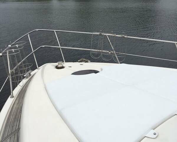 Білий Азімут Flybridge-Range, об'ємом двигуна 0 л та пробігом 1 тис. км за 320000 $, фото 2 на Automoto.ua