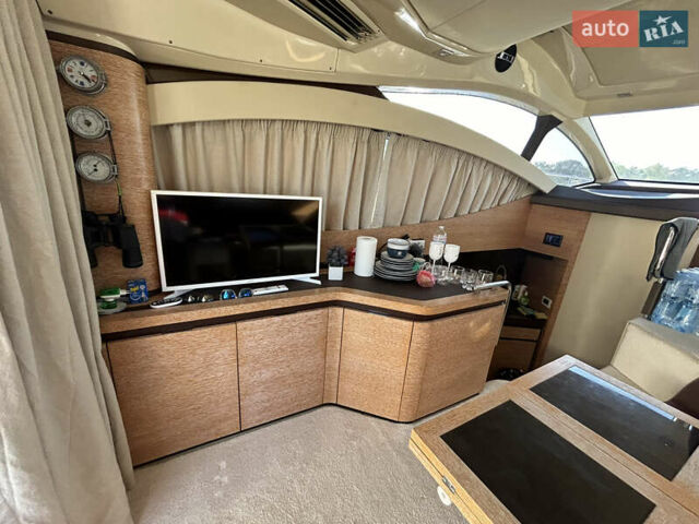 Белый Азимут Флайбридж-Рендж, объемом двигателя 5.9 л и пробегом 1 тыс. км за 285000 $, фото 54 на Automoto.ua