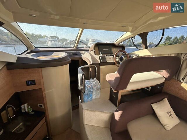 Белый Азимут Флайбридж-Рендж, объемом двигателя 5.9 л и пробегом 1 тыс. км за 285000 $, фото 48 на Automoto.ua