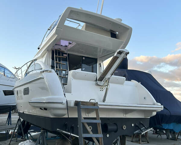 Белый Азимут Флайбридж-Рендж, объемом двигателя 5.9 л и пробегом 1 тыс. км за 285000 $, фото 23 на Automoto.ua