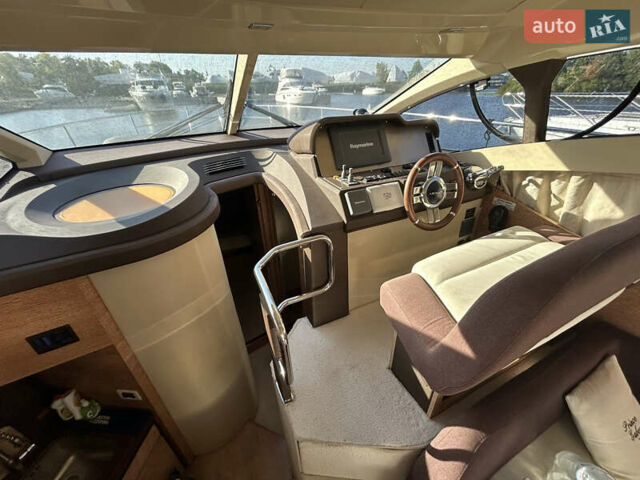 Белый Азимут Флайбридж-Рендж, объемом двигателя 5.9 л и пробегом 1 тыс. км за 285000 $, фото 49 на Automoto.ua