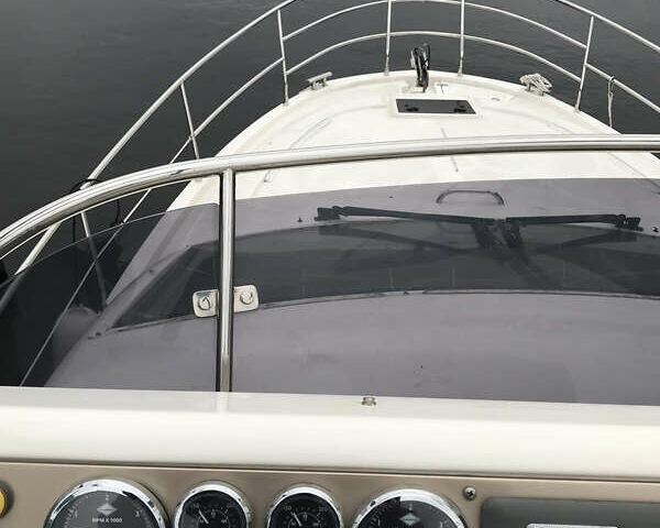 Белый Азимут Флайбридж-Рендж, объемом двигателя 5.9 л и пробегом 1 тыс. км за 285000 $, фото 29 на Automoto.ua