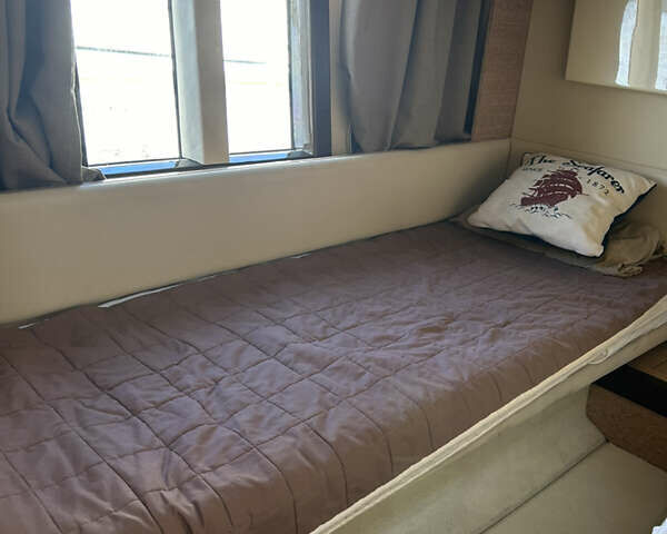 Белый Азимут Флайбридж-Рендж, объемом двигателя 5.9 л и пробегом 1 тыс. км за 285000 $, фото 66 на Automoto.ua