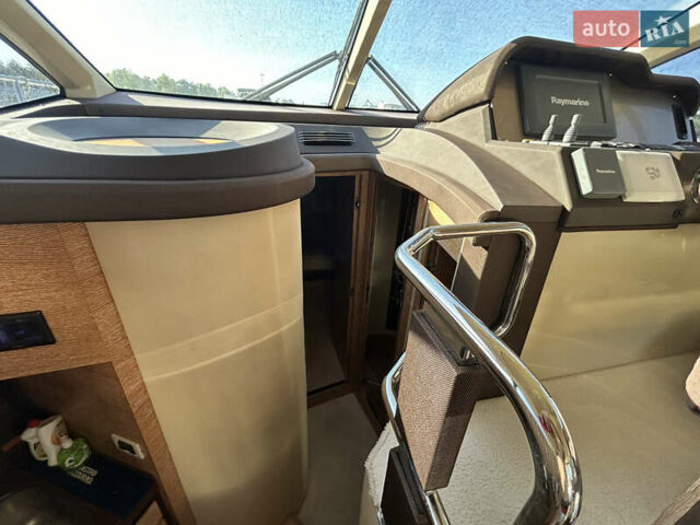 Белый Азимут Флайбридж-Рендж, объемом двигателя 5.9 л и пробегом 1 тыс. км за 285000 $, фото 51 на Automoto.ua