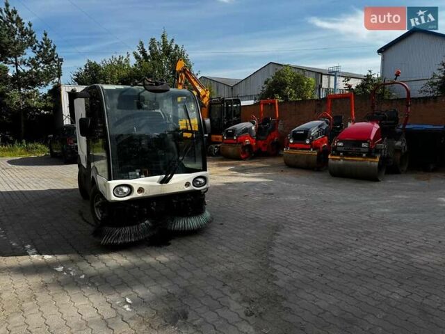 Бежевый Azura MC 200, объемом двигателя 0 л и пробегом 0 тыс. км за 15000 $, фото 7 на Automoto.ua