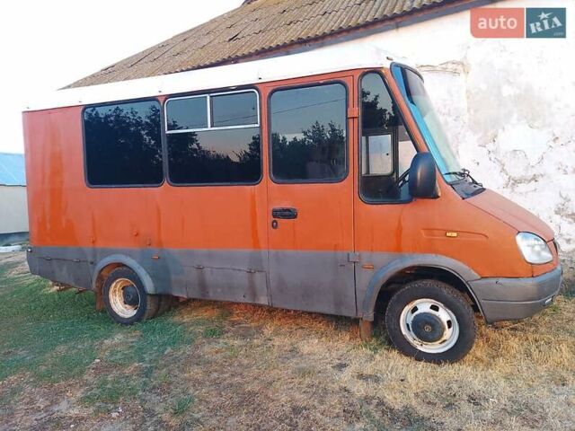 Жовтий БАЗ 2215, об'ємом двигуна 2.3 л та пробігом 230 тис. км за 3300 $, фото 3 на Automoto.ua