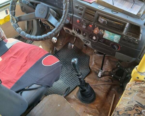 Желтый БАЗ 2215, объемом двигателя 2.46 л и пробегом 50 тыс. км за 1200 $, фото 13 на Automoto.ua