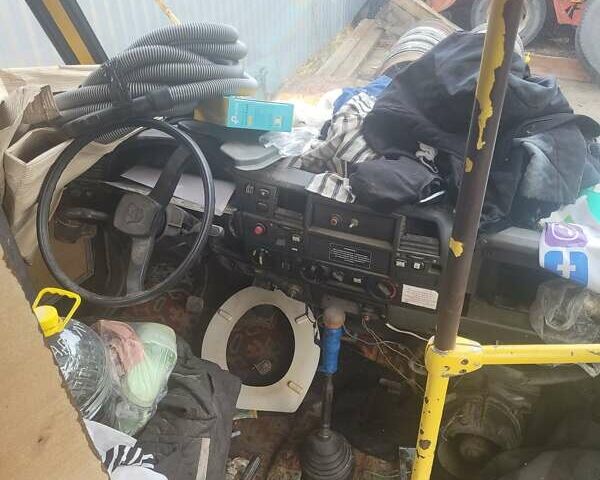 Жовтий БАЗ 2215, об'ємом двигуна 2.3 л та пробігом 150 тис. км за 550 $, фото 7 на Automoto.ua