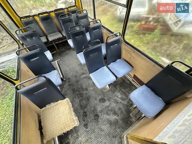 Жовтий БАЗ 3215 Дельфин, об'ємом двигуна 2.46 л та пробігом 499 тис. км за 1800 $, фото 15 на Automoto.ua