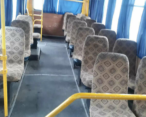 Желтый БАЗ А 074 Эталон, объемом двигателя 6 л и пробегом 207 тыс. км за 5000 $, фото 3 на Automoto.ua