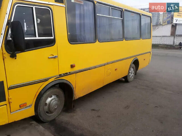 Желтый БАЗ А 074 Эталон, объемом двигателя 6 л и пробегом 207 тыс. км за 5000 $, фото 1 на Automoto.ua