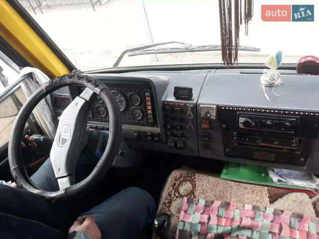 Желтый БАЗ А 074 Эталон, объемом двигателя 6 л и пробегом 207 тыс. км за 5000 $, фото 2 на Automoto.ua