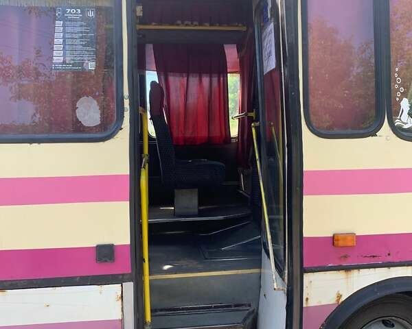 Белый БАЗ А 079 Эталон, объемом двигателя 5.68 л и пробегом 700 тыс. км за 5500 $, фото 7 на Automoto.ua