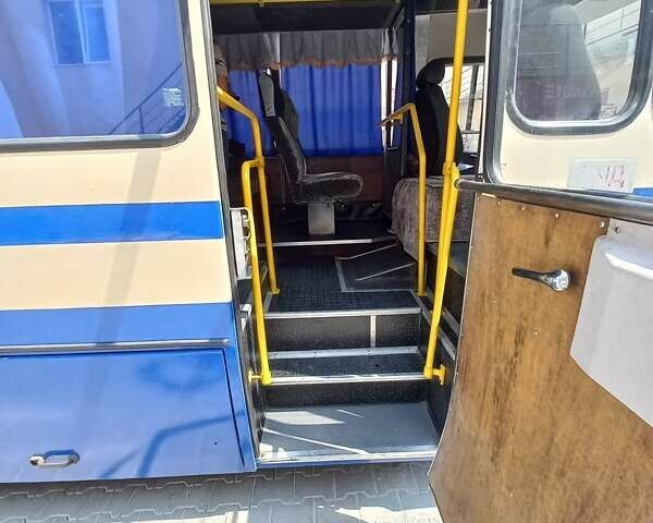 Белый БАЗ А 079 Эталон, объемом двигателя 5.68 л и пробегом 584 тыс. км за 11050 $, фото 5 на Automoto.ua