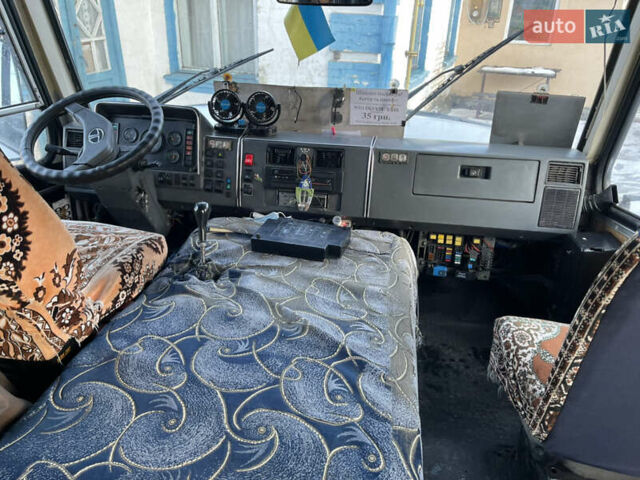 Белый БАЗ А 079 Эталон, объемом двигателя 5.7 л и пробегом 333 тыс. км за 12800 $, фото 2 на Automoto.ua
