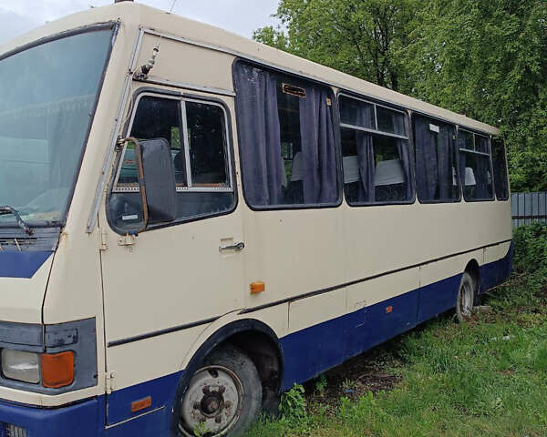Белый БАЗ А 079 Эталон, объемом двигателя 5.68 л и пробегом 999 тыс. км за 4200 $, фото 1 на Automoto.ua
