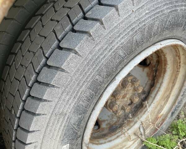 Желтый БАЗ А 079 Эталон, объемом двигателя 5.68 л и пробегом 20 тыс. км за 2200 $, фото 4 на Automoto.ua