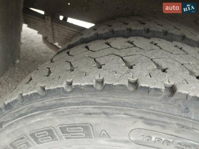 Желтый БАЗ А 079 Эталон, объемом двигателя 5.68 л и пробегом 570 тыс. км за 2300 $, фото 11 на Automoto.ua