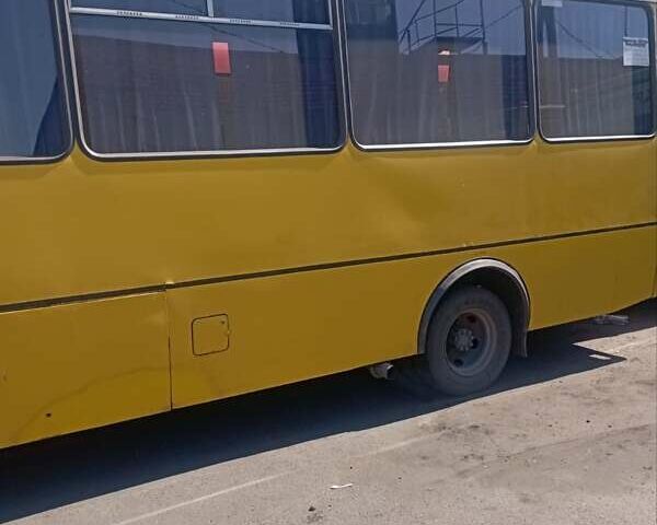 Желтый БАЗ А 079 Эталон, объемом двигателя 5.68 л и пробегом 200 тыс. км за 7500 $, фото 10 на Automoto.ua