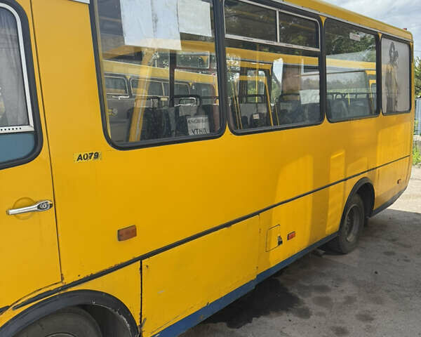 Желтый БАЗ А 079 Эталон, объемом двигателя 5.68 л и пробегом 800 тыс. км за 3800 $, фото 2 на Automoto.ua