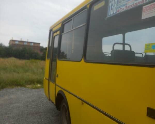 Желтый БАЗ А 079 Эталон, объемом двигателя 5.68 л и пробегом 930 тыс. км за 4900 $, фото 2 на Automoto.ua