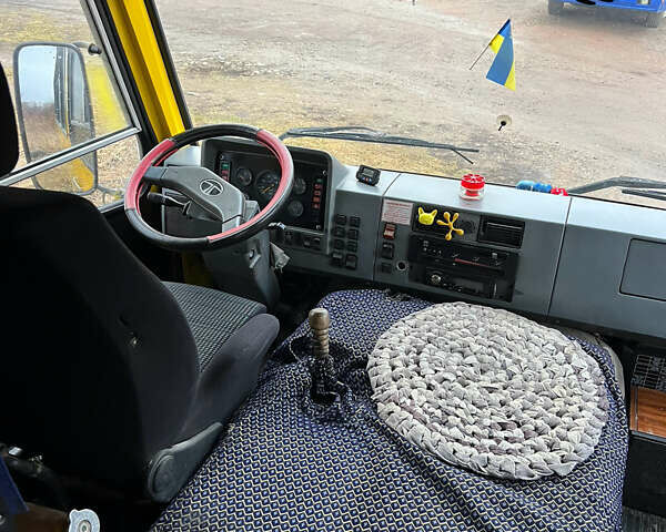 Желтый БАЗ А 079 Эталон, объемом двигателя 5.7 л и пробегом 300 тыс. км за 7000 $, фото 5 на Automoto.ua