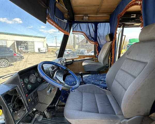 Желтый БАЗ А 079 Эталон, объемом двигателя 5.68 л и пробегом 780 тыс. км за 4000 $, фото 8 на Automoto.ua