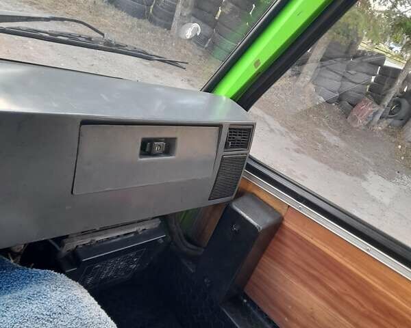 Зеленый БАЗ А 079 Эталон, объемом двигателя 5.7 л и пробегом 100 тыс. км за 8800 $, фото 14 на Automoto.ua