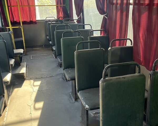 Зеленый БАЗ А 079 Эталон, объемом двигателя 5.68 л и пробегом 720 тыс. км за 4200 $, фото 4 на Automoto.ua