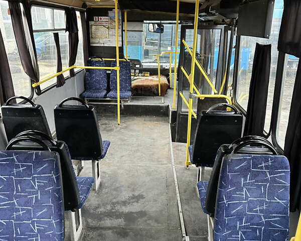 Белый БАЗ А 081 Эталон, объемом двигателя 5.8 л и пробегом 330 тыс. км за 10800 $, фото 8 на Automoto.ua