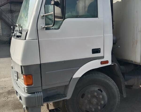 Білий БАЗ Т901.60, об'ємом двигуна 5.7 л та пробігом 300 тис. км за 6900 $, фото 1 на Automoto.ua
