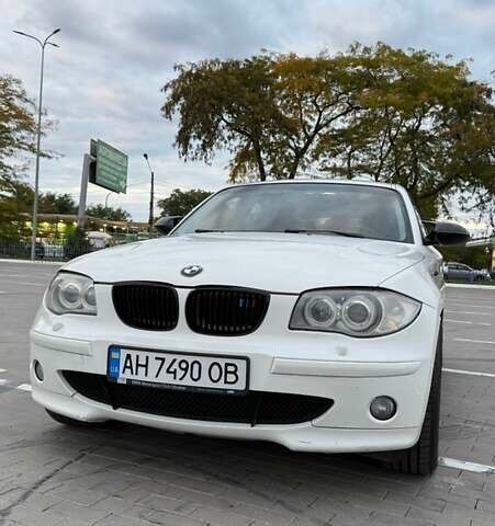 Белый БМВ 1 Серия, объемом двигателя 2 л и пробегом 240 тыс. км за 6700 $, фото 3 на Automoto.ua