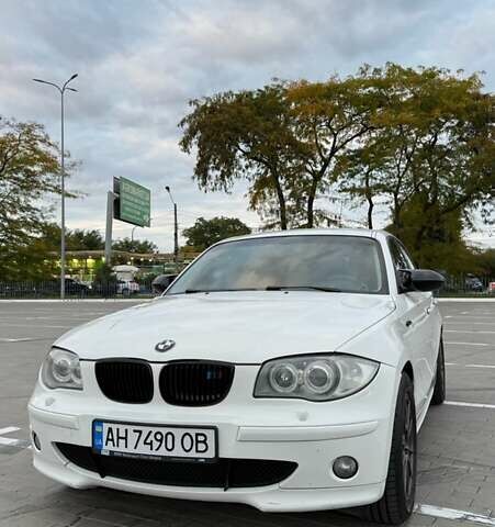 Белый БМВ 1 Серия, объемом двигателя 2 л и пробегом 240 тыс. км за 6700 $, фото 4 на Automoto.ua