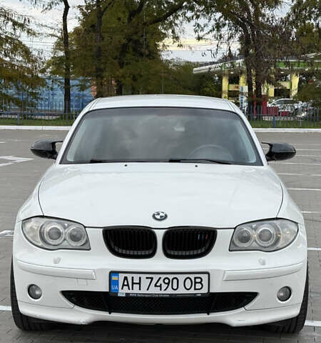 Белый БМВ 1 Серия, объемом двигателя 2 л и пробегом 240 тыс. км за 6700 $, фото 6 на Automoto.ua
