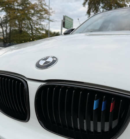 Белый БМВ 1 Серия, объемом двигателя 2 л и пробегом 240 тыс. км за 6700 $, фото 11 на Automoto.ua